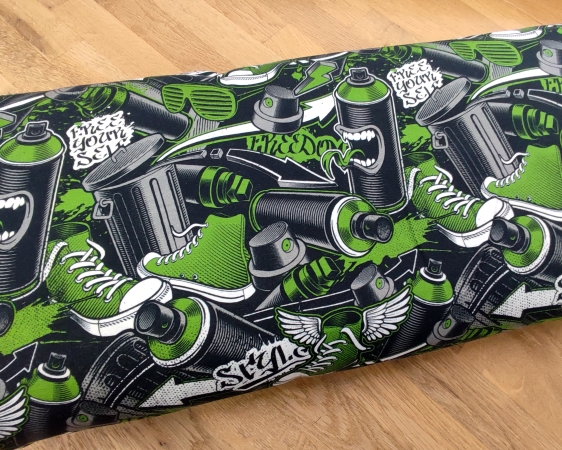 Sweat angerauht - Spraydosen - Turnschuhe - grün